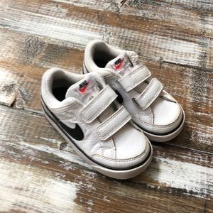 Nike Toddler size 7